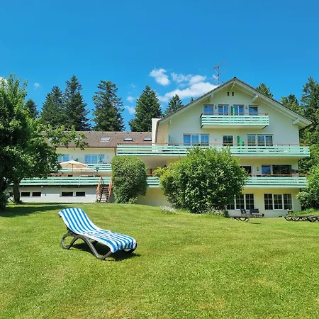 ランドハウス ヴァルデスルー