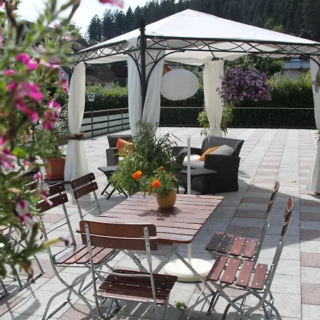 ランドハウス ヴァルデスルー